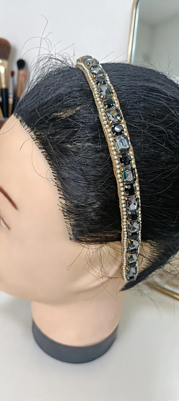 Black_Crystal_Pearl_Embellished_Gold_Thread_Hairband_For_Women