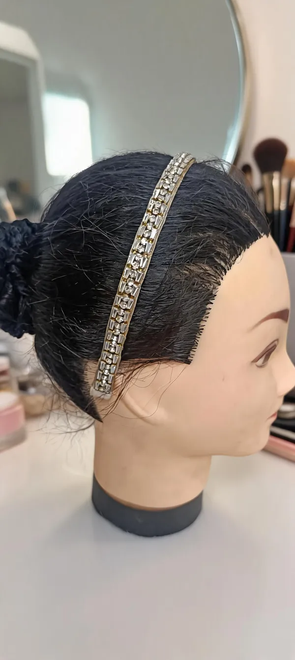Silver_Metal_Crystal_Studded_Hairband_For_Women