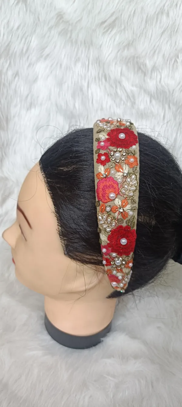 Beige_Cotton_Floral_Embroidered_Pearl_Hairband_For_Women