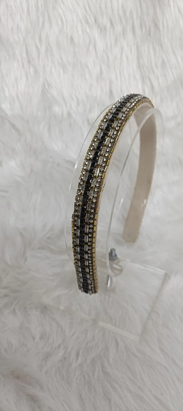Silver_Crystal_Stone_Studded_Hairband_For_Women