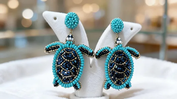 Turquoise_Beaded_Turtle_Drop_Earrings_For_Women