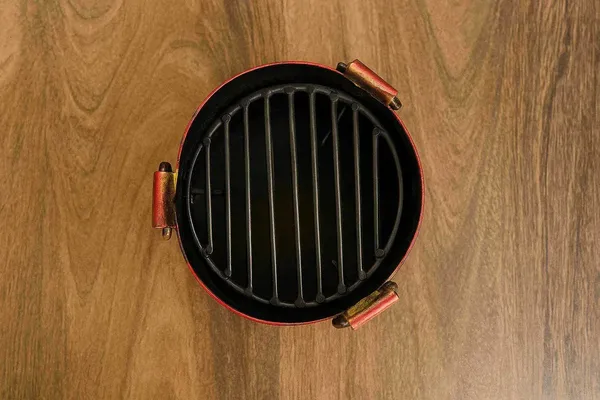 Hand_Painted_Metal_Sigdi_Traditional_Indian_Angeethi_Charcoal_Bbq_Grill