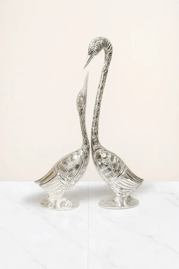 Handcrafted_Aluminum_Crane_Statue_Pair_Silver_Metal_Bird_Sculptures_For_Home_Decor_Elegant_Modern
