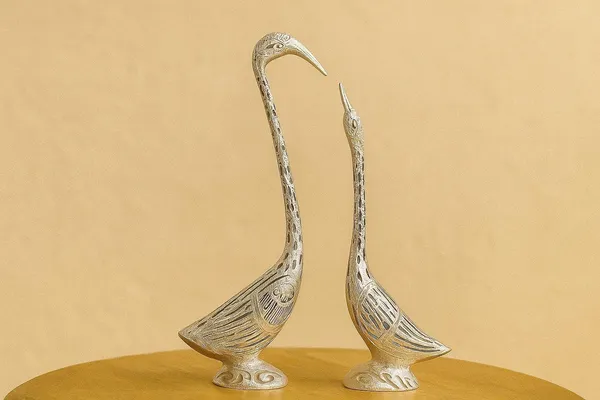 Handcrafted_Aluminum_Crane_Statue_Pair_Silver_Metal_Bird_Sculptures_For_Home_Decor_Elegant_Modern