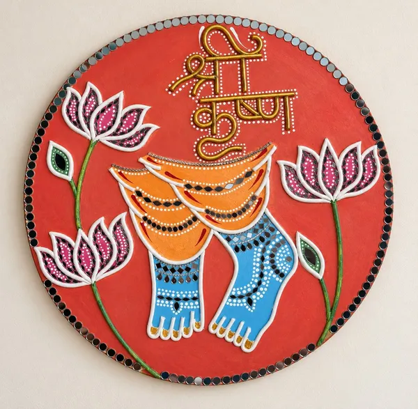Handcrafted_Lippan_Art_Wall_Hanging_–_Shree_Krishna_with_Lotus_Flowers,_Mirror_Work