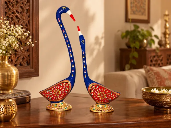 Handcrafted_Metal_Meenakari_Swan_Set_of_2_–_Decorative_Love_Birds_for_Home_Decor,_Tabletop_&_Gifting