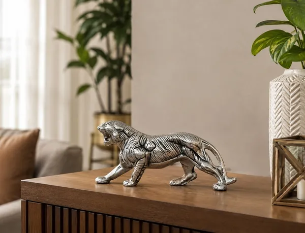 Silver_Tiger_Figurine_Showpiece_for_Home_&_Office_Decor_–_Decorative_Metal_Tiger_Statue_Symbolizing_Strength