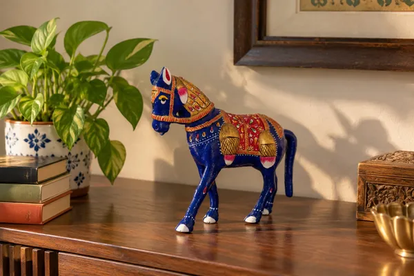 Metal_Meenakari_Horse_Figurine_–_Traditional_Indian_Decorative_Showpiece_for_Home_&_Office_Decor