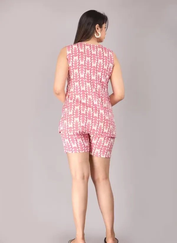 Pink_Printed_Sleeveless_Romper_For_Women