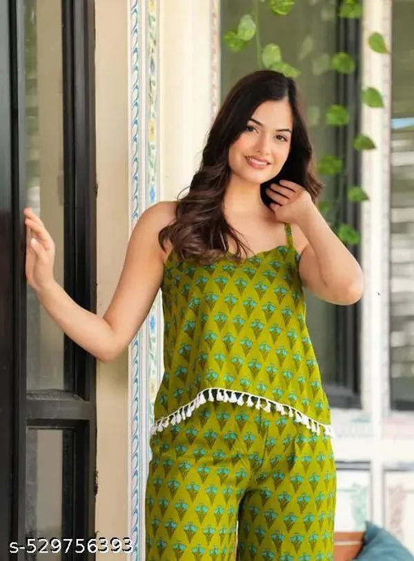 Green_Rayon_Ethnic_Motif_Printed_Regular_Fit_Night_Suit_For_Women
