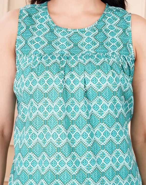 Turquoise_Printed_Sleeveless_Jumpsuit_for_Women