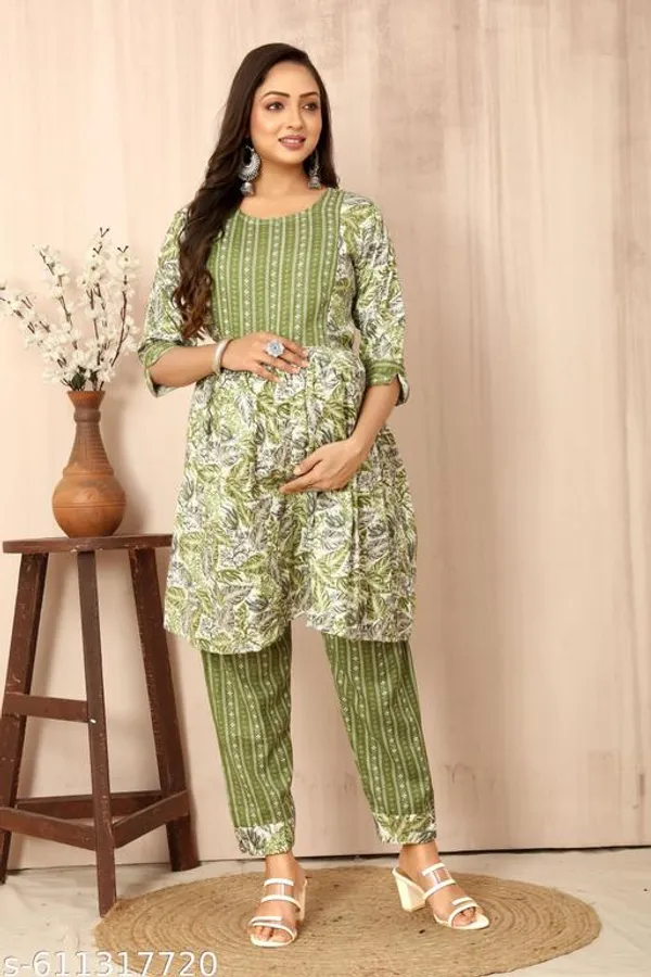 Green_And_White_Cotton_A_Line_Floral_Printed_Maternity_Kurta_Set_For_Women