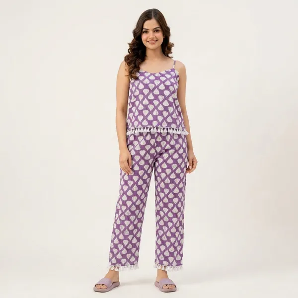 Purple_And_White_Cotton_Printed_Regular_Fit_Night_Suit_For_Women