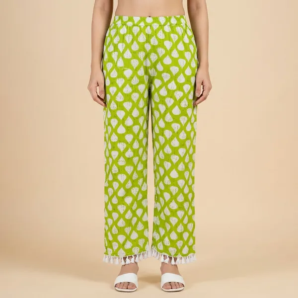 Green_Rayon_Short_Sleeve_Floral_Printed_Night_Suit_For_Women