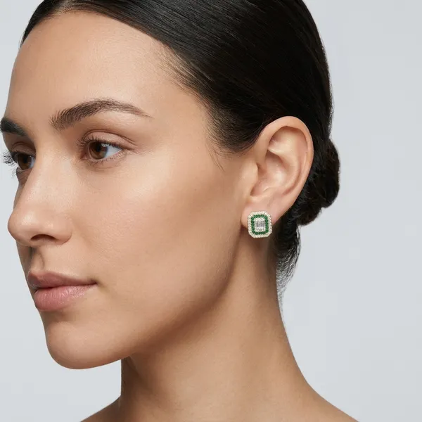 Gold_And_Green_Emerald_Diamond_Baguette_Stud_Earrings_For_Women