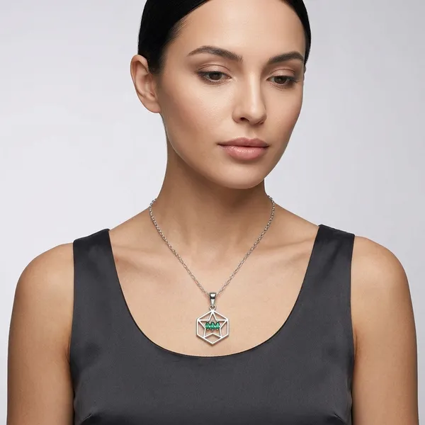 Silver_Sterling_Geometric_Star_Green_Stone_Pendant_Necklace_For_Women