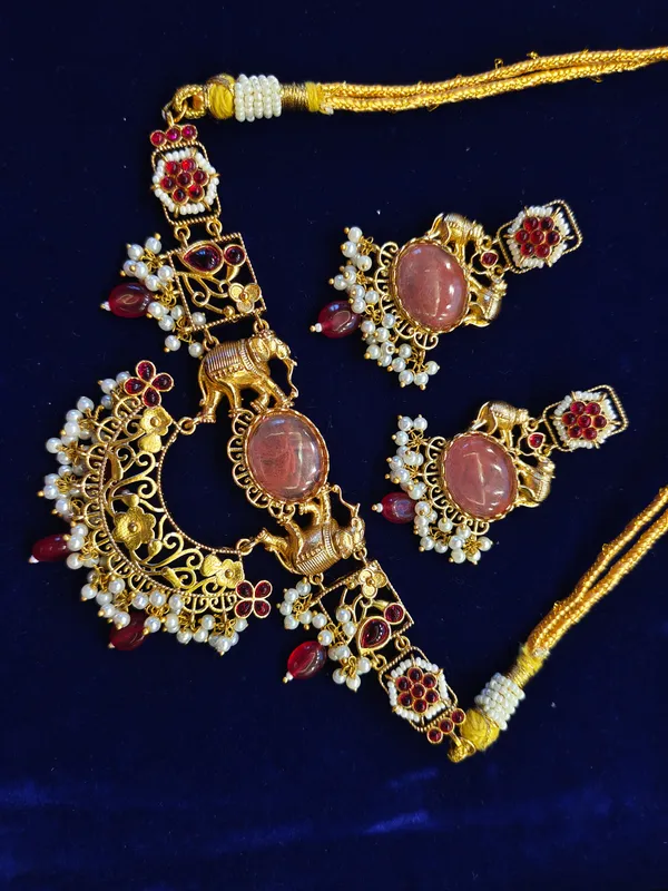 Pink_Golden_Brass_Kundan_Elephant_Motif_Choker_Necklace_Set_For_Women
