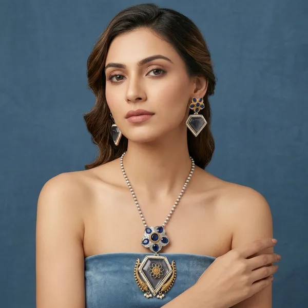 Golden_Brass_Kundan_Blue_Stone_Pendant_Necklace_Set_For_Women