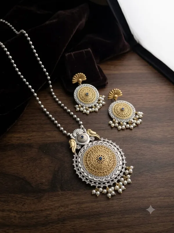Silver_Golden_Antique_Finish_Brass_Ethnic_Jhumka_Earrings_For_Women