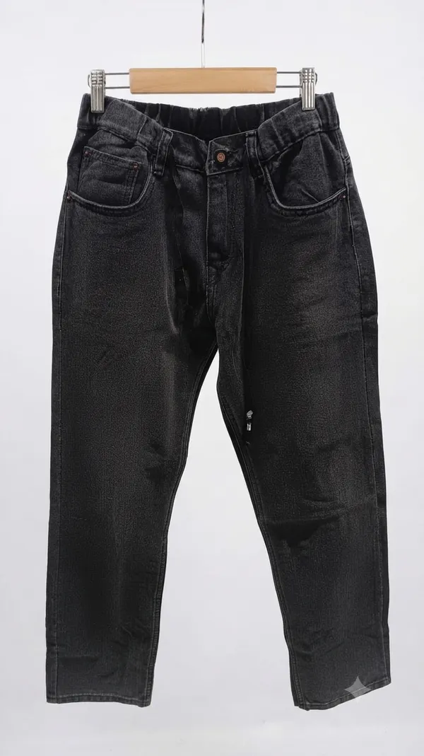 Men's_Casual_Dark_Wash_Denim_Jeans_with_Drawstring_Waist