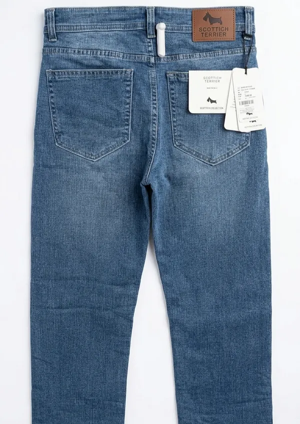 Men's_Classic_Blue_Medium_Wash_Straight_Leg_Jeans