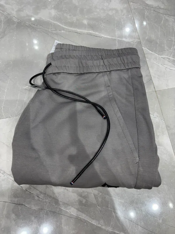Men's_Grey_Relaxed_Fit_Cargo_Pants