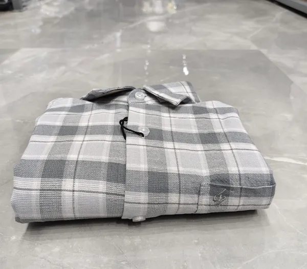 Men's_Grey_White_Slim_Fit_Checked_Shirt