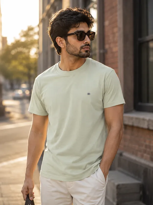 Men’s_Sage_Green_Premium_Crew_Neck_T-Shirt