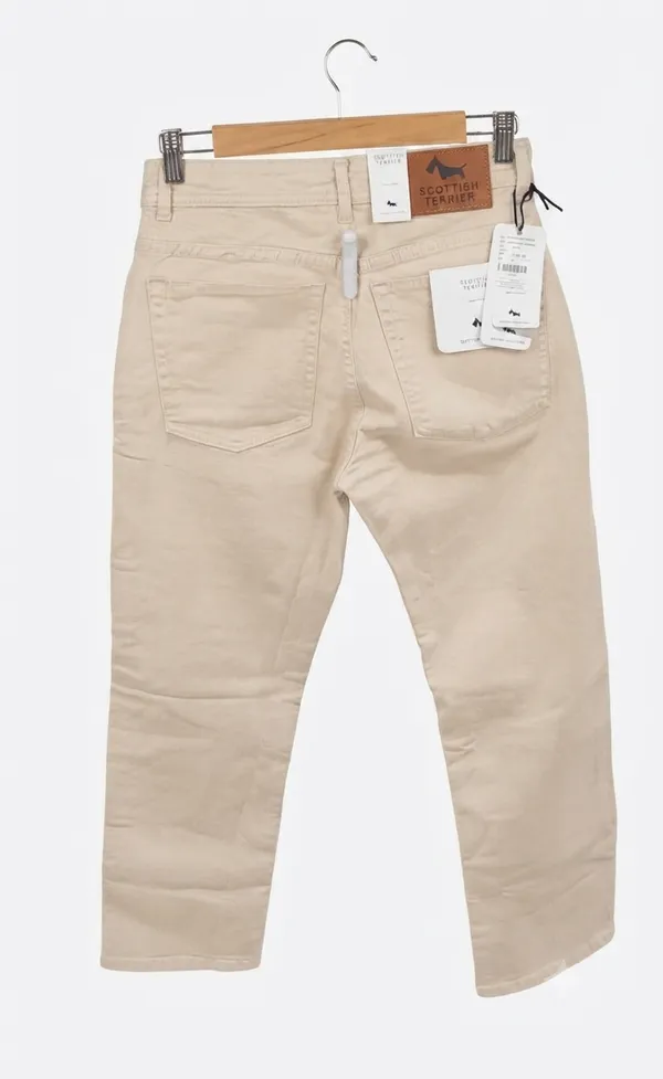 Men's_Versatile_Cream_Straight-Fit_Denim_Jeans