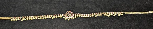 Royal_Kemp_&_Pearl_Ornate_Sheeshphool_/_Kamarbandh