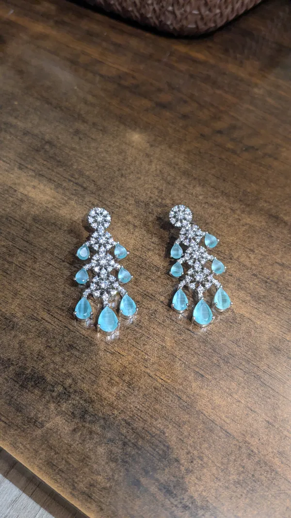 Mint_Green_Pear-Drop_Floral_Choker_and_Earring_Set