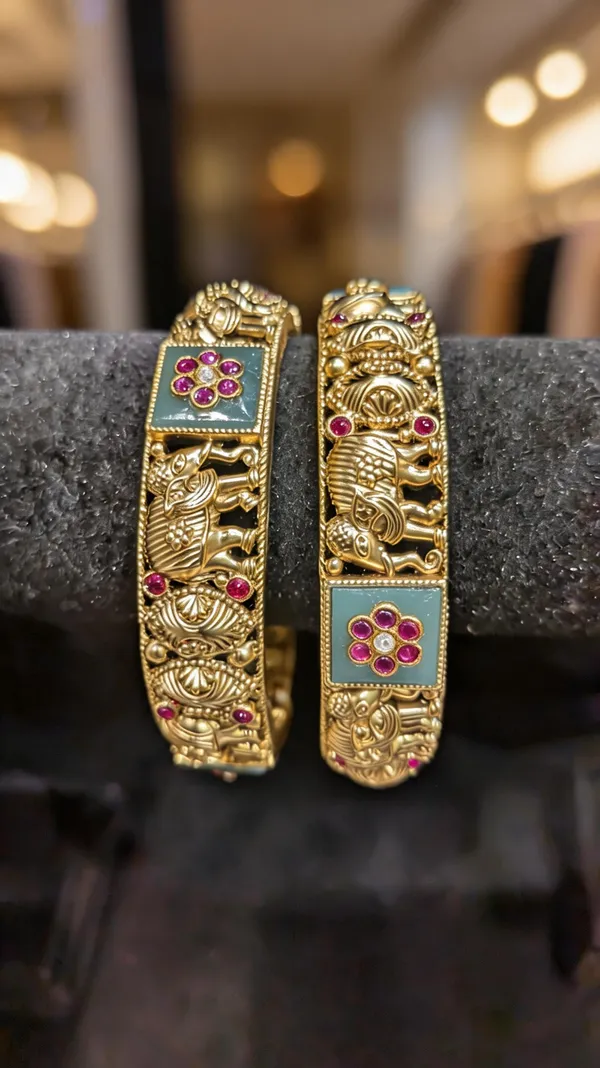 Gold-Tone_Temple_Elephant_Carved_Kada_Bangles_Pair