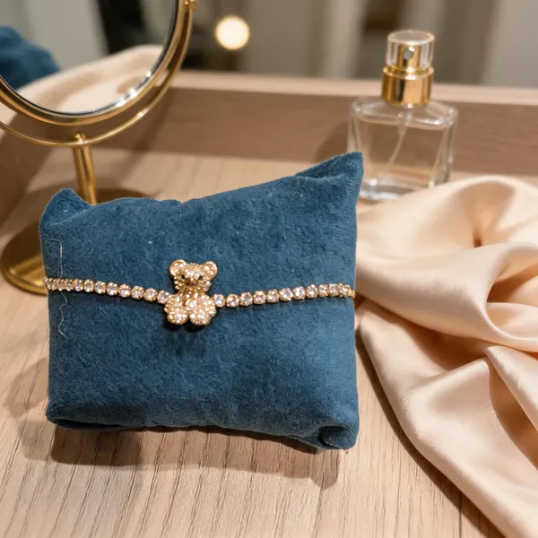 Playful_Teddy_Bear_Crystal_Tennis_Bracelet