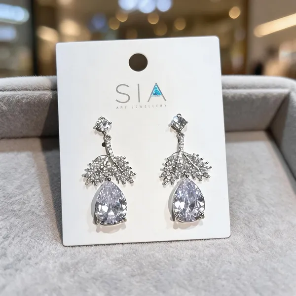 Silver_AD_Leaf_Pear_Drop_Earrings
