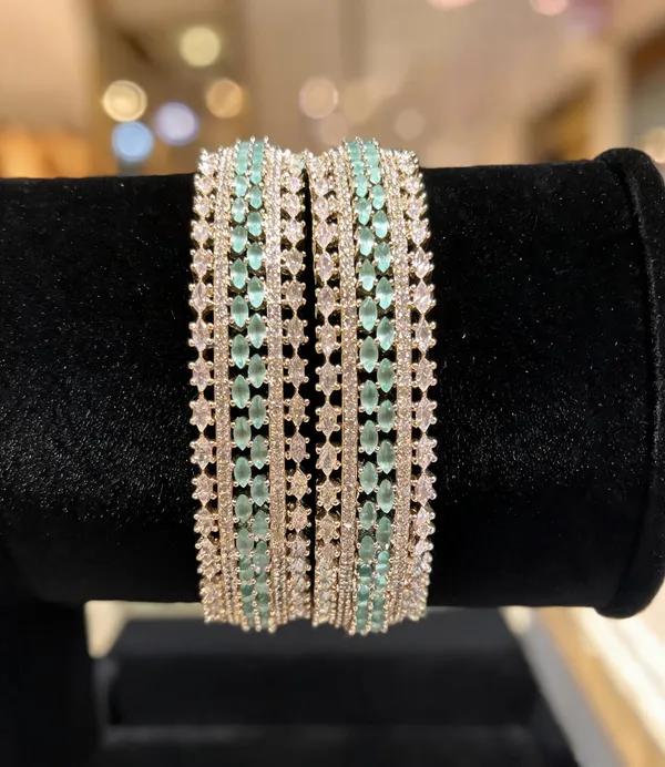Mint_Emerald_&_Solitaire_AD_Kada_Bangle_Set