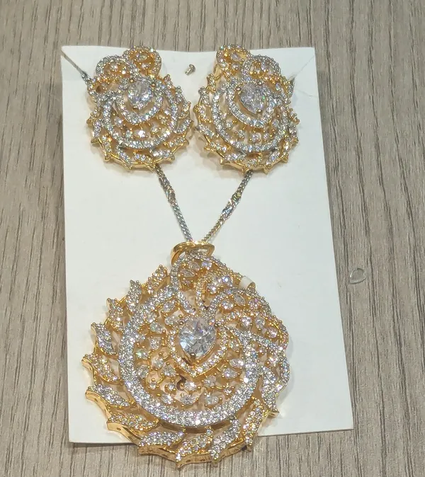 Royal_Rose_CZ_Pendant_&_Earrings_Set