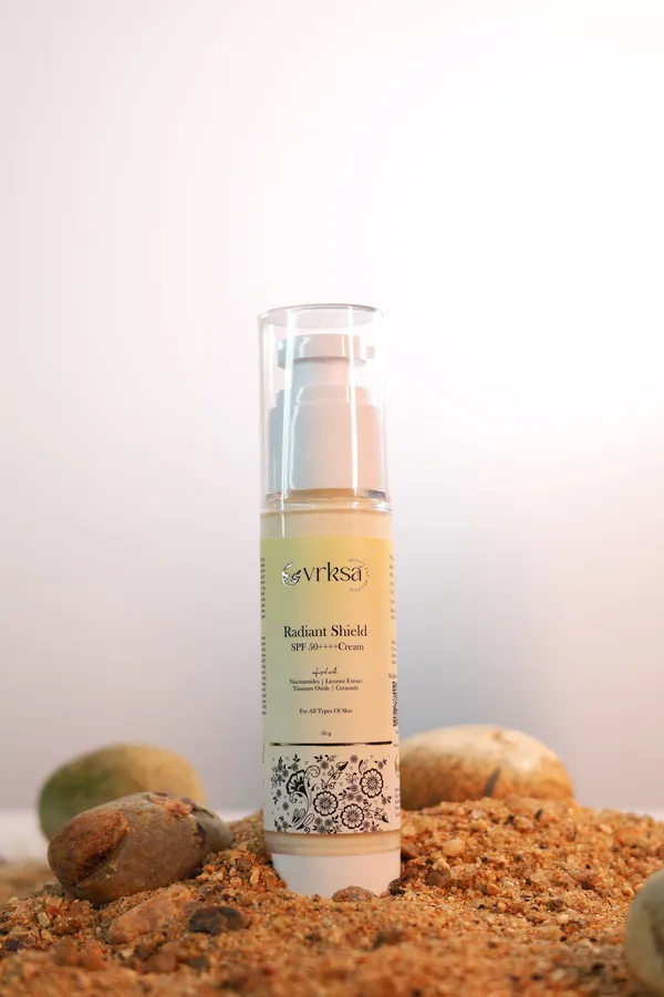 Radiant_Shield_Niacinamide_Licorice_Spf_50_Sunscreen
