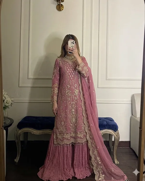 Pink_Embroidered_Ethnic_Suit_Set_for_Women