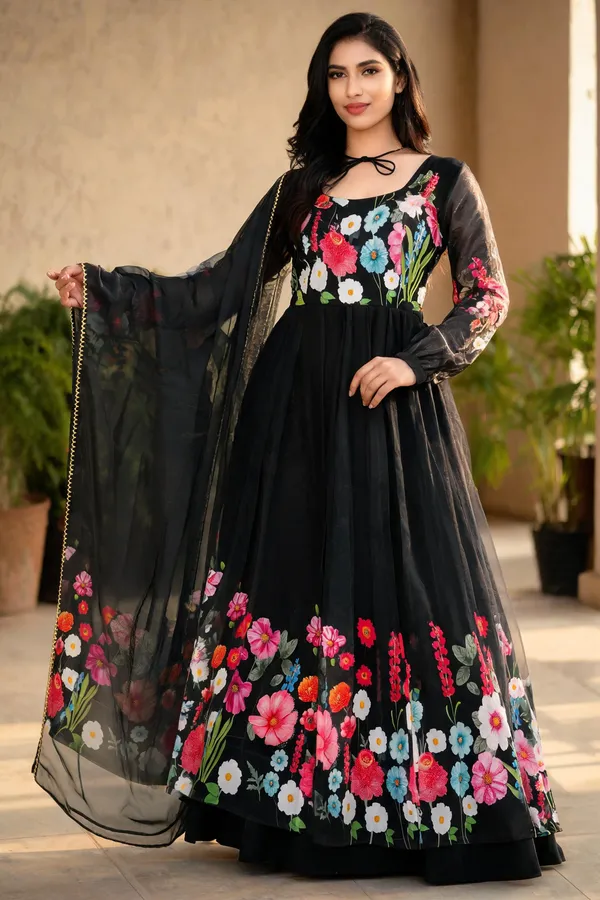 Black_Cotton_Anarkali_For_Women