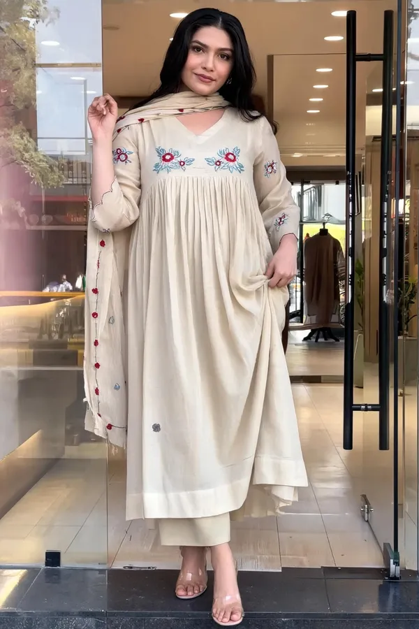 Cream_Cotton_Kurti_Set_For_Women