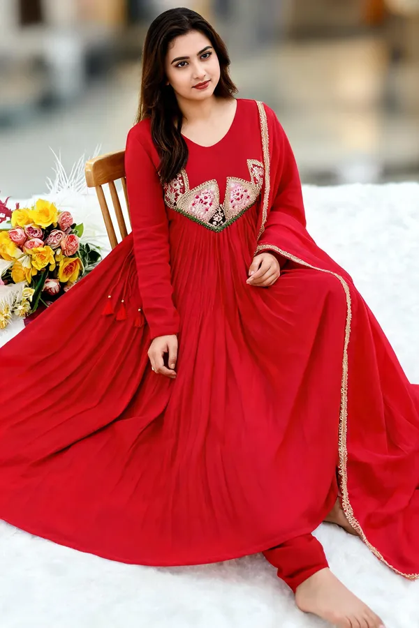 Red_Cotton_Gown_For_Women
