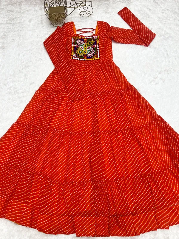 Red_Fox_Georgette_Anarkali_Gown_for_Women