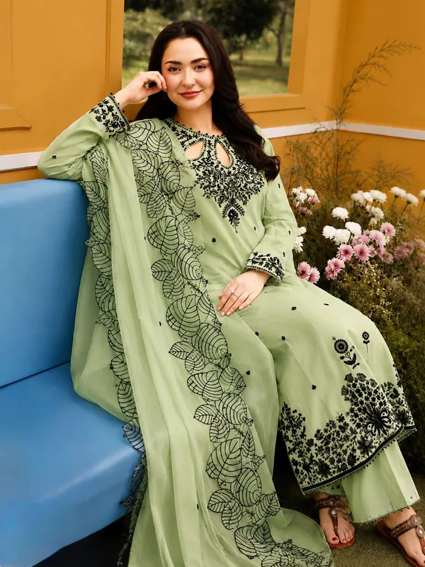 Green_Printed_Straight_Kurta_Set_for_Women