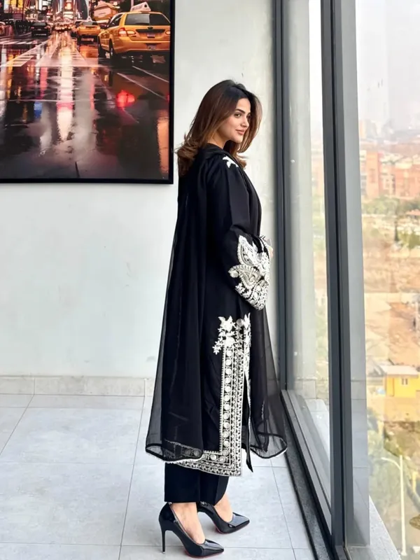 Black_Embroidered_Straight_Kurta_Set_for_Women