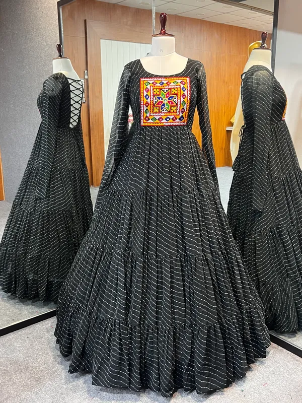 Black_Printed_Anarkali_Dress_for_Women