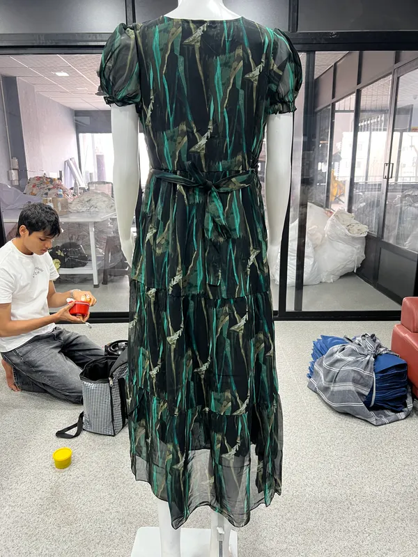 Green_Printed_Puff_Sleeve_Maxi_Dress_for_Women