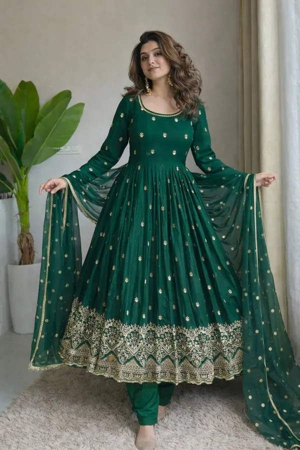 Green_Ethnic_Anarkali_Suit_For_Women