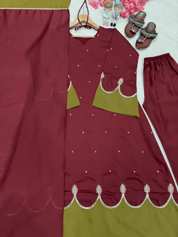 Maroon_Embroidered_Ethnic_Suit_Set_for_Girls