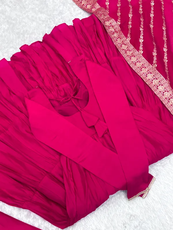 Magenta_Anarkali_Suit_Set_With_Dupatta_for_Women