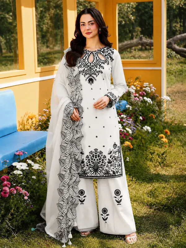 Printed_Straight_Suit_Set_for_Women